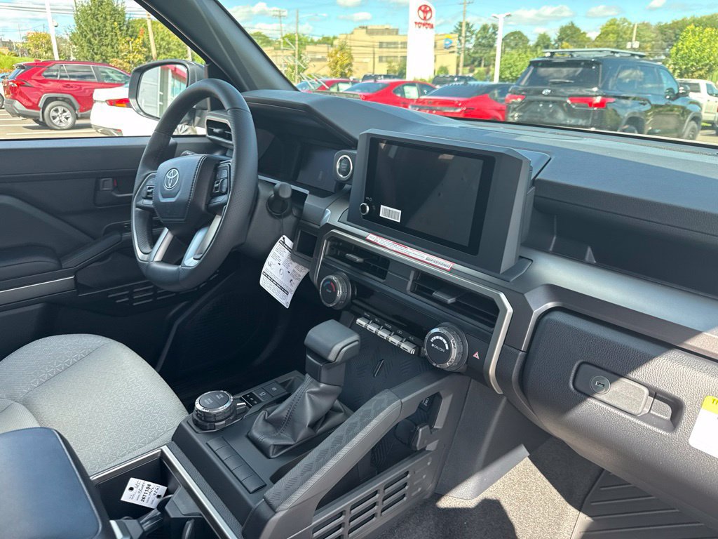 New 2026 Toyota 4Runner SR5 AWD/4WD image 6