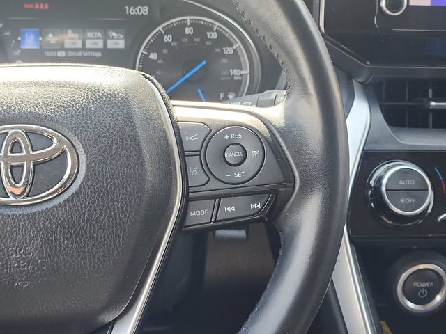 Used 2023 Toyota Venza LE AWD/4WD image 15