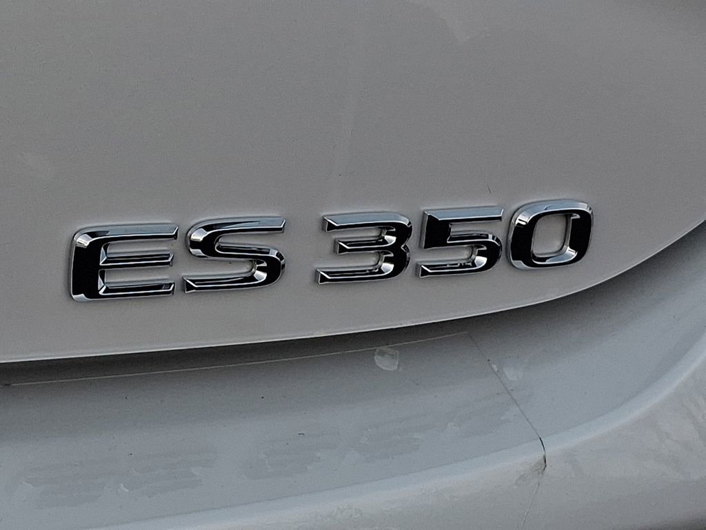Used 2025 Lexus ES 350 Ultra Luxury w/ Accessory Package (Z1) image 28