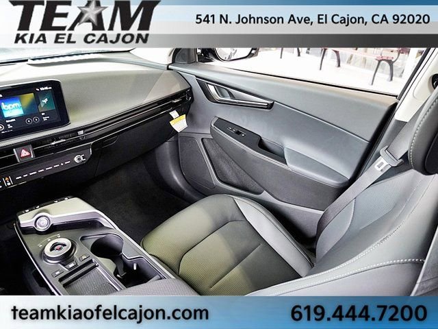 New 2025 Kia EV6 Wind image 25