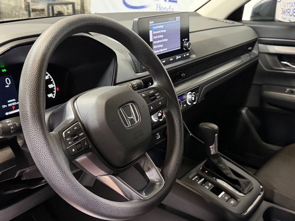 Used 2024 Honda CR-V LX image 10