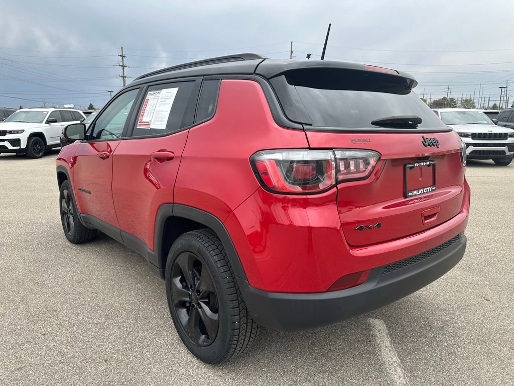 Used 2018 Jeep Compass Latitude AWD/4WD image 3