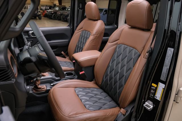 Used 2024 Jeep Wrangler Unlimited Sport image 13