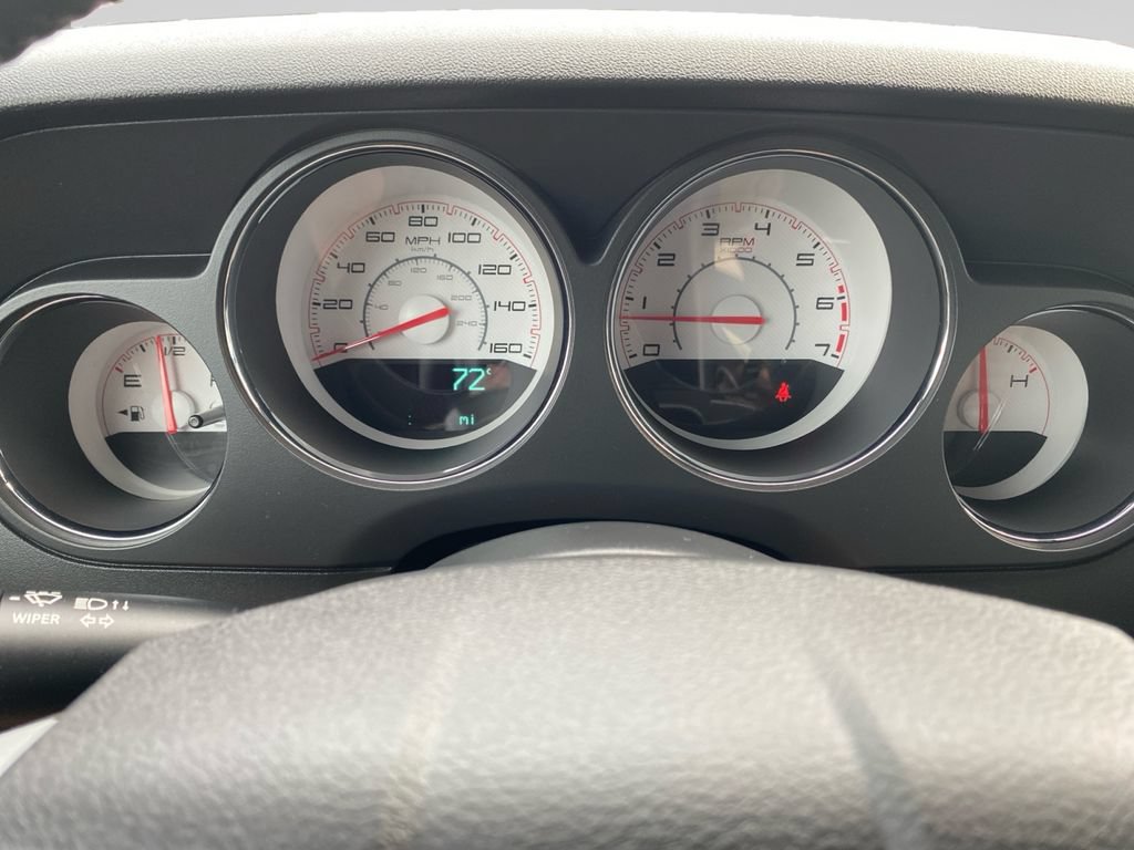 Used 2013 Dodge Challenger R/T RWD image 30