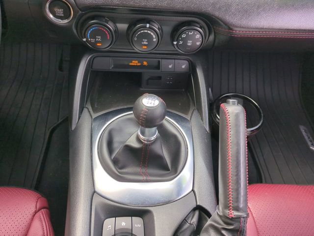 Used 2018 MAZDA MX-5 Miata Club image 20