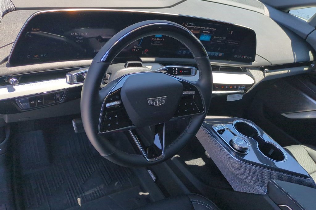 Certified 2026 Cadillac Optiq Sport 2 w/ LPO, Floor Liner Package RWD image 9