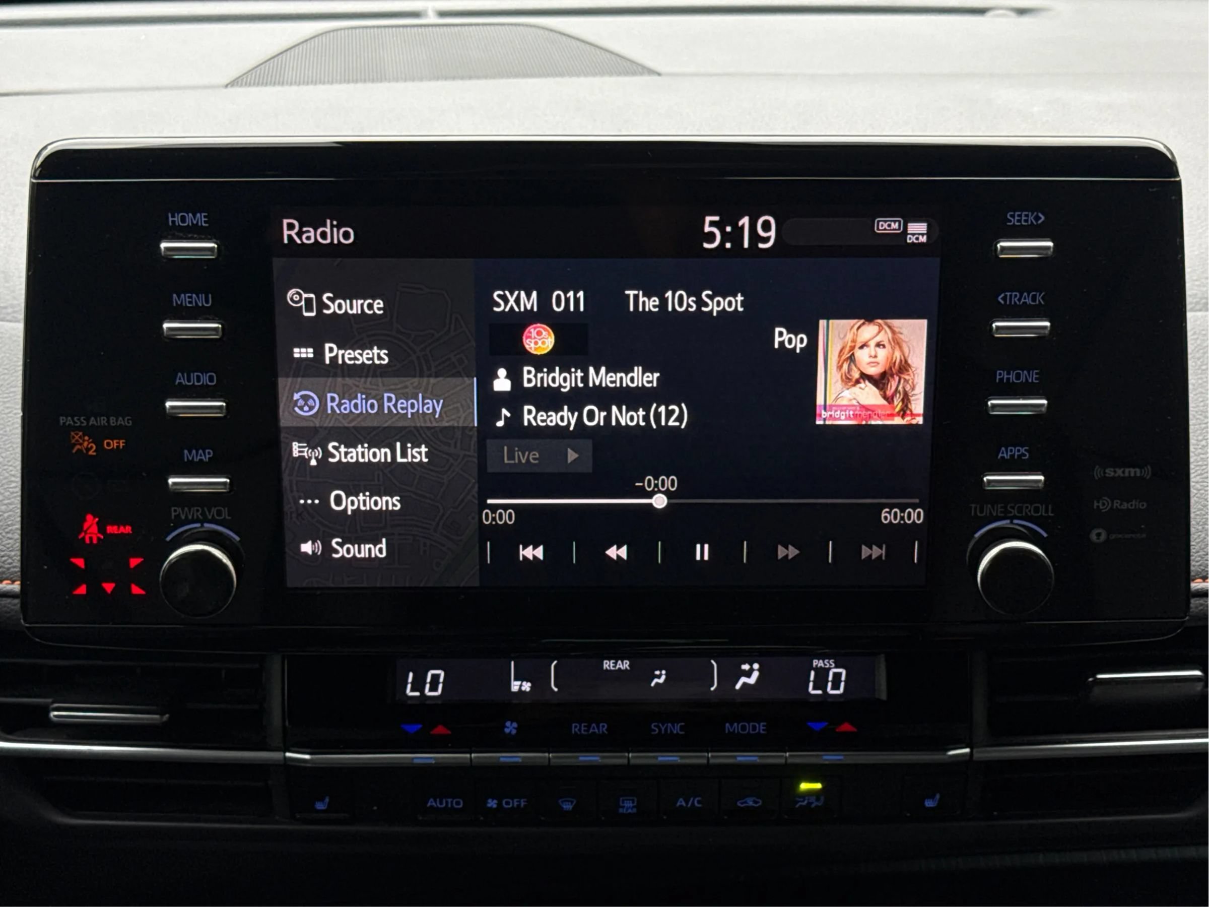Used 2022 Toyota Sienna XSE FWD image 54