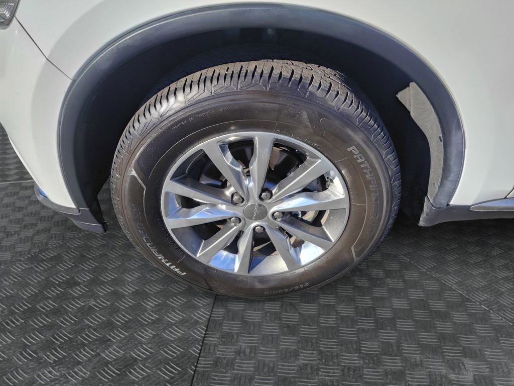 Used 2015 Dodge Durango Limited w/ Nav & Power Liftgate Group image 23