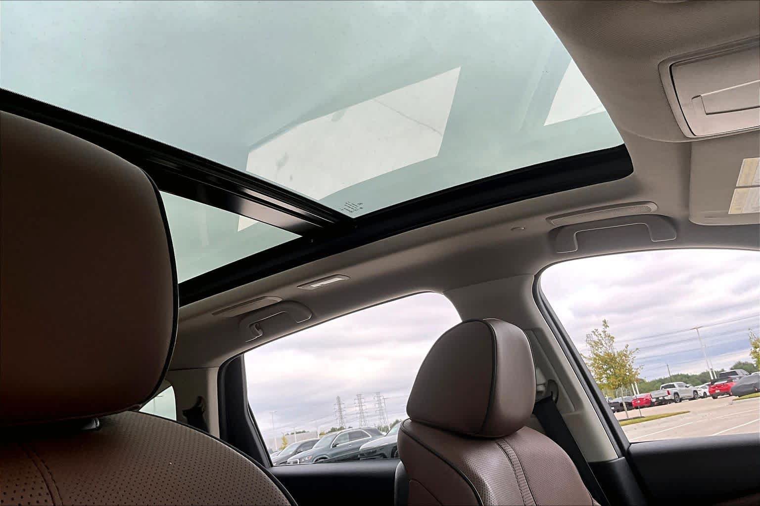 Used 2019 Acura RDX w/ Advance Package AWD/4WD image 13