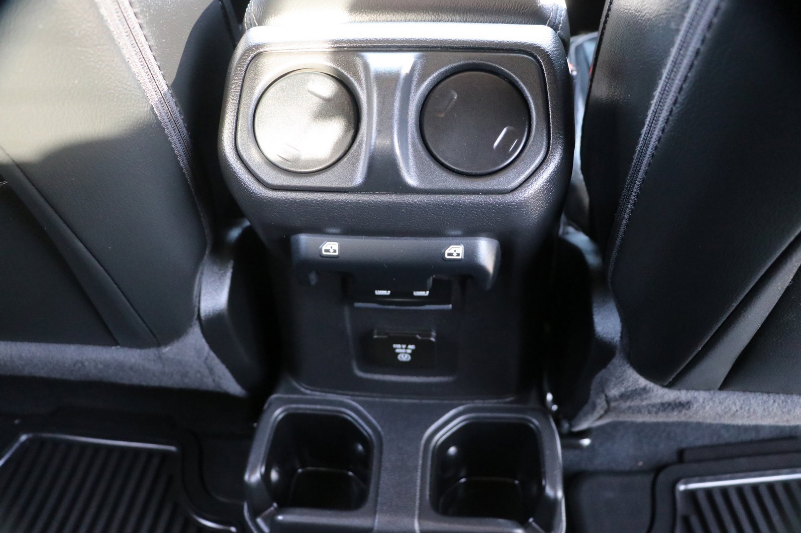 Used 2022 Jeep Gladiator Overland w/ Popular Equipment Package image 32