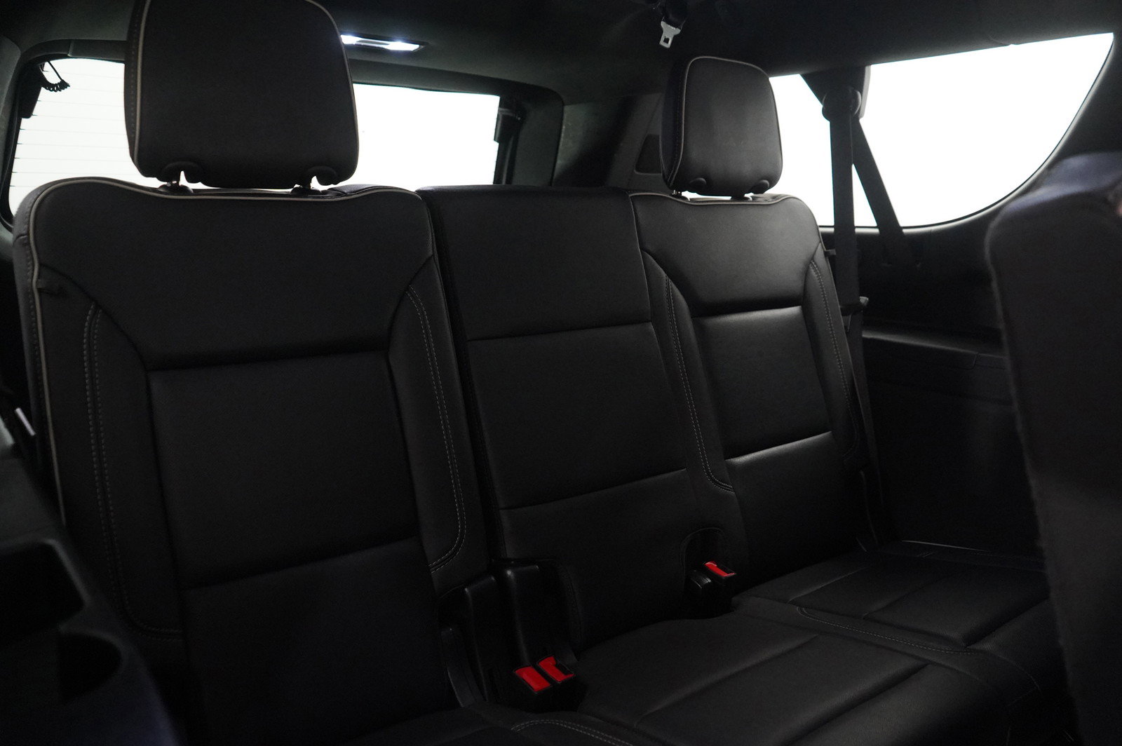 Used 2023 GMC Yukon XL SLT image 14