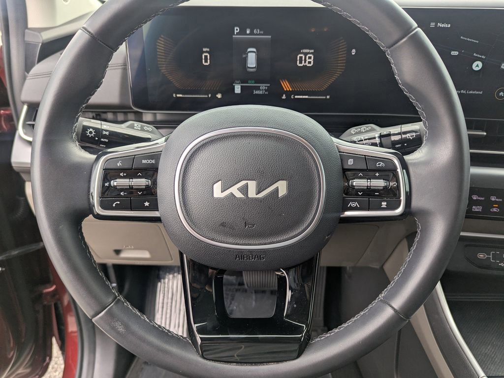 Certified 2025 Kia Carnival image 28