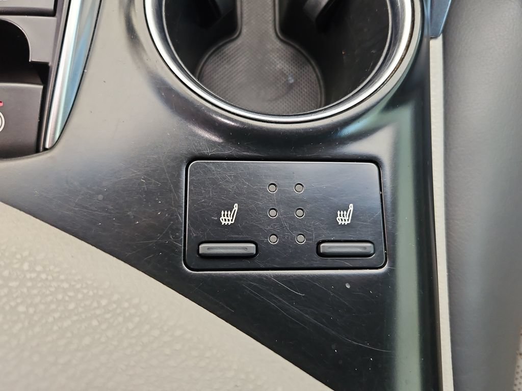 Used 2018 Toyota Camry XLE w/ Audio Package FWD image 21