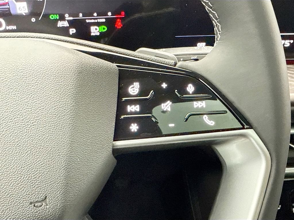 Used 2025 Audi Q5 Premium Plus w/ Premium Plus image 14
