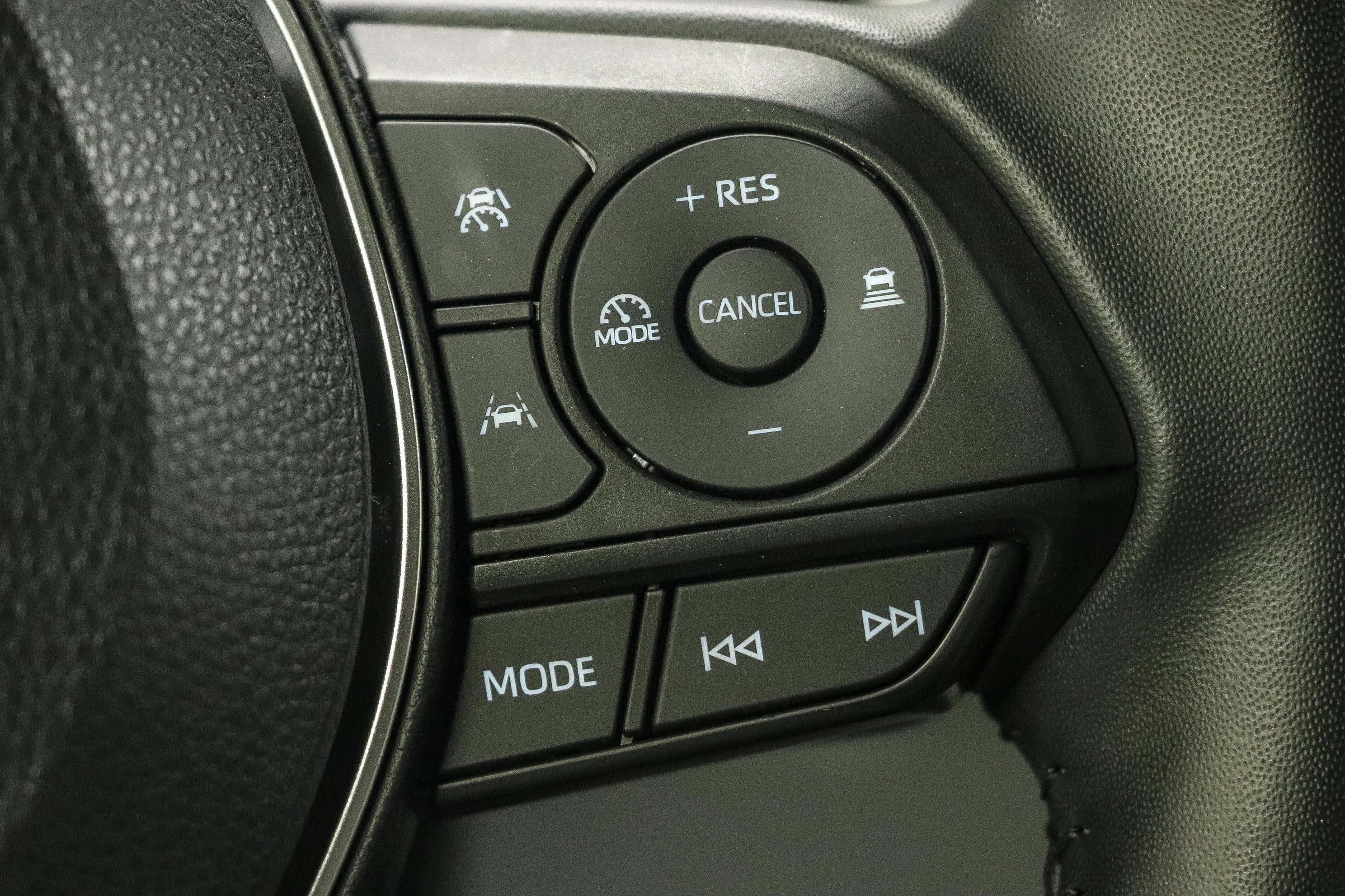 Used 2023 Toyota Corolla XSE FWD image 23