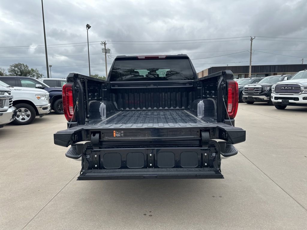 Used 2024 GMC Sierra 1500 SLT w/ SLT Premium Package AWD/4WD image 15