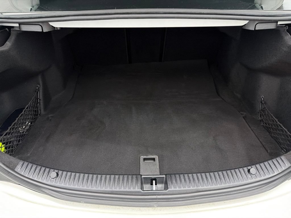 Used 2016 Mercedes-Benz C 300 Sedan image 22