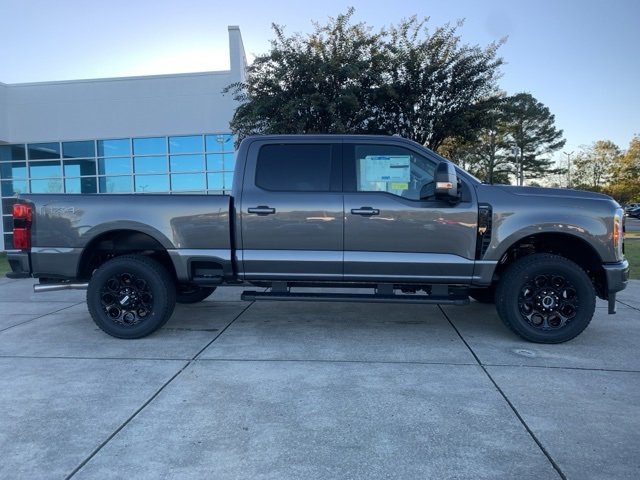 New 2026 Ford F250 Lariat w/ Black Appearance Package image 2