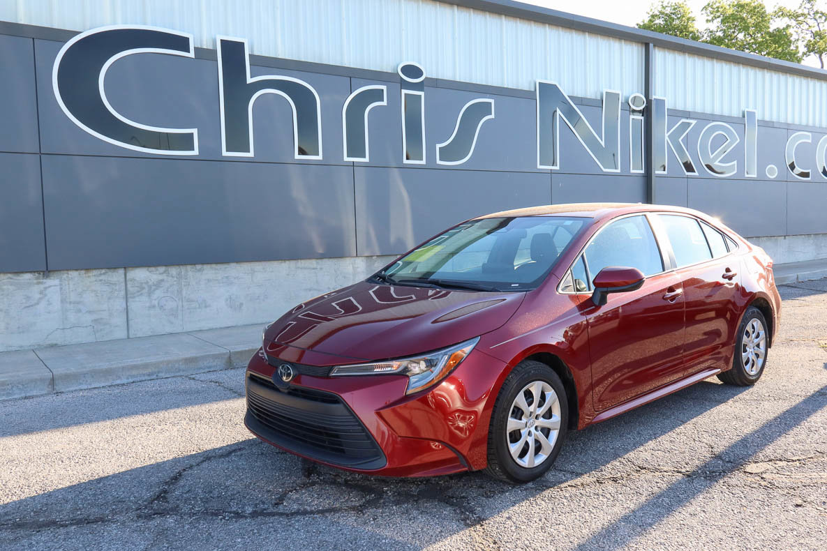 Used 2024 Toyota Corolla LE FWD image 1