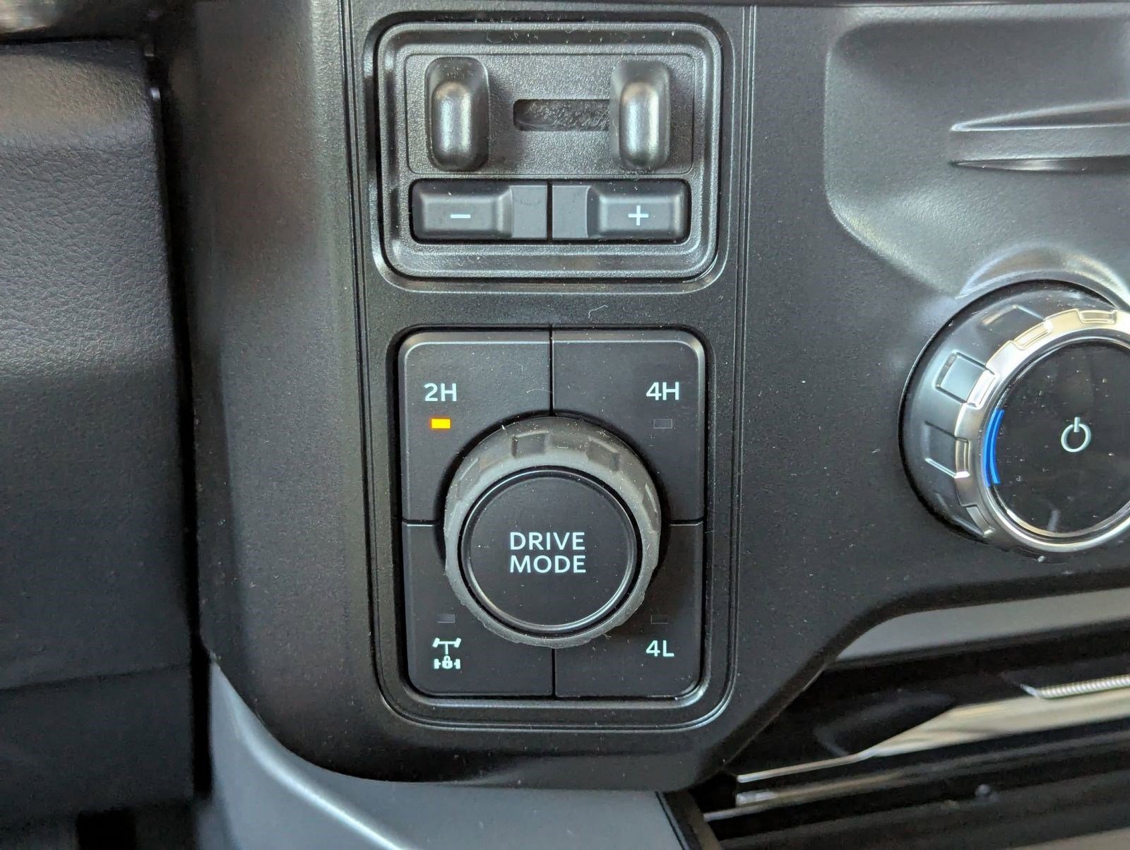 New 2026 Ford F250 Lariat image 30