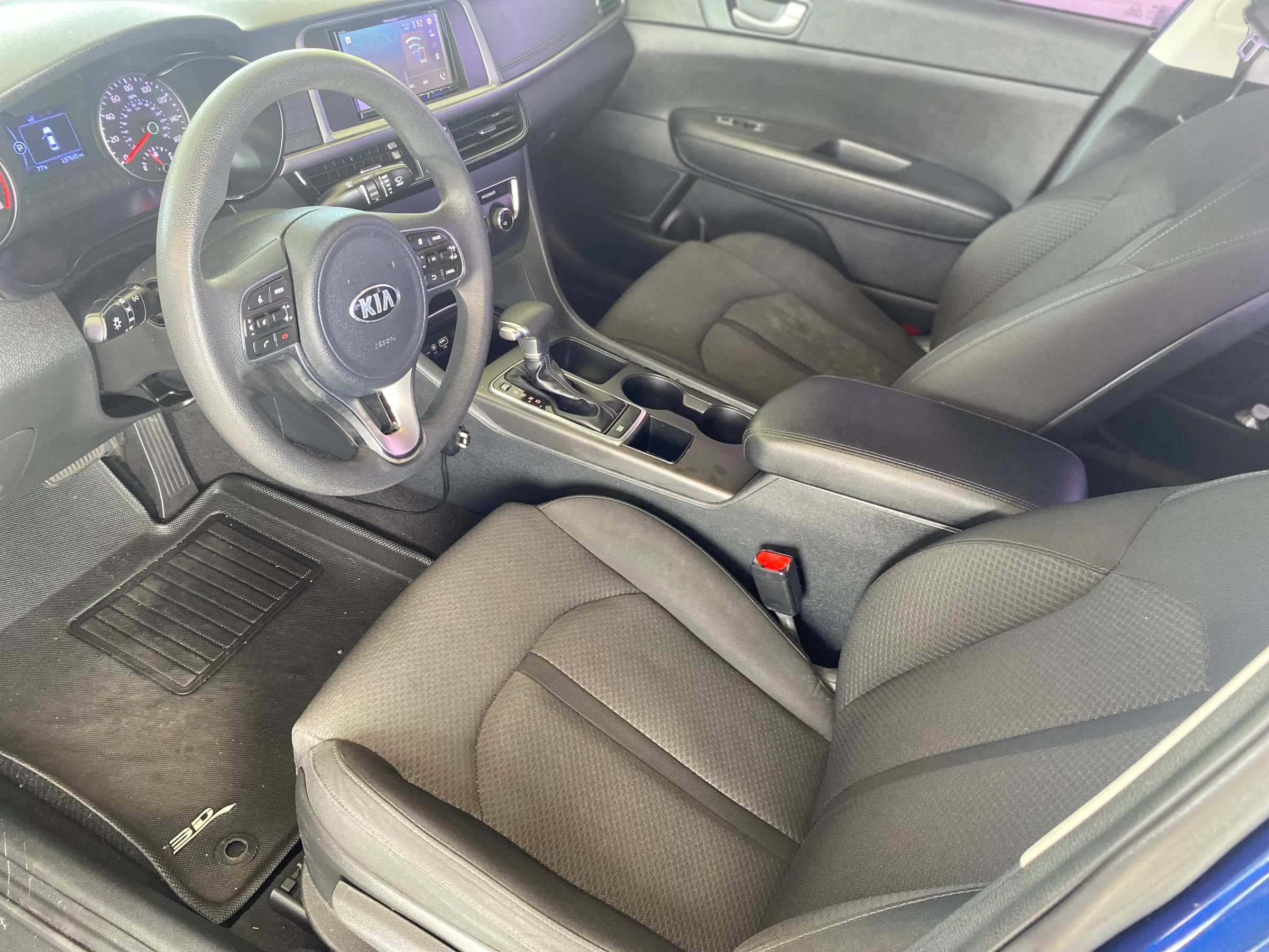 Used 2017 Kia Optima LX FWD image 18