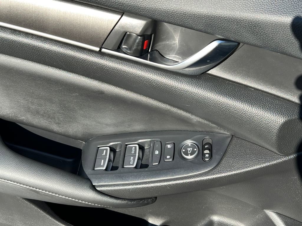 Used 2020 Honda Accord LX image 13