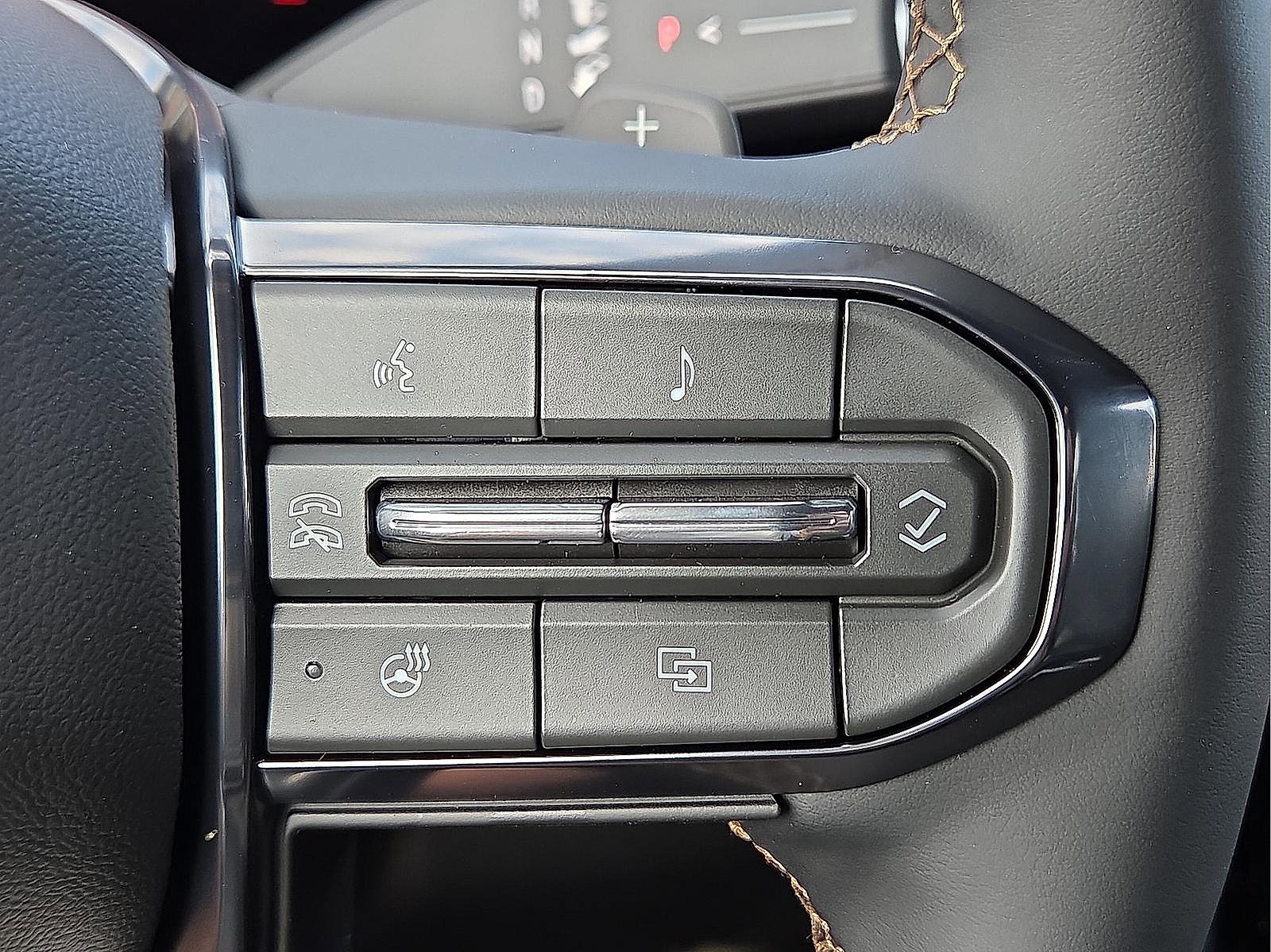 New 2026 GMC Yukon XL AT4 w/ AT4 Premium Plus Package image 22