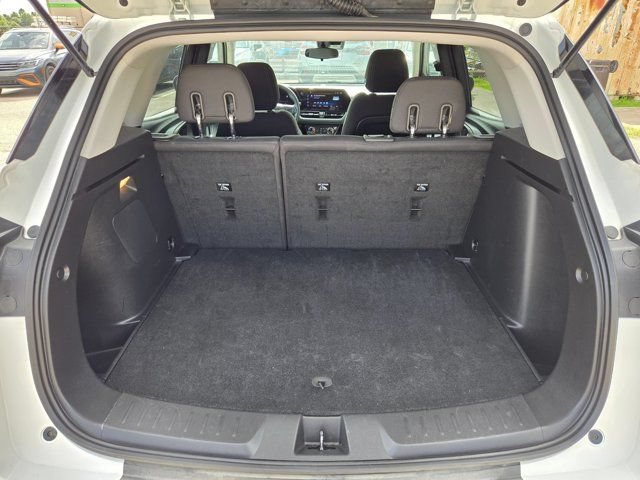 Used 2025 Chevrolet TrailBlazer LT AWD/4WD image 7
