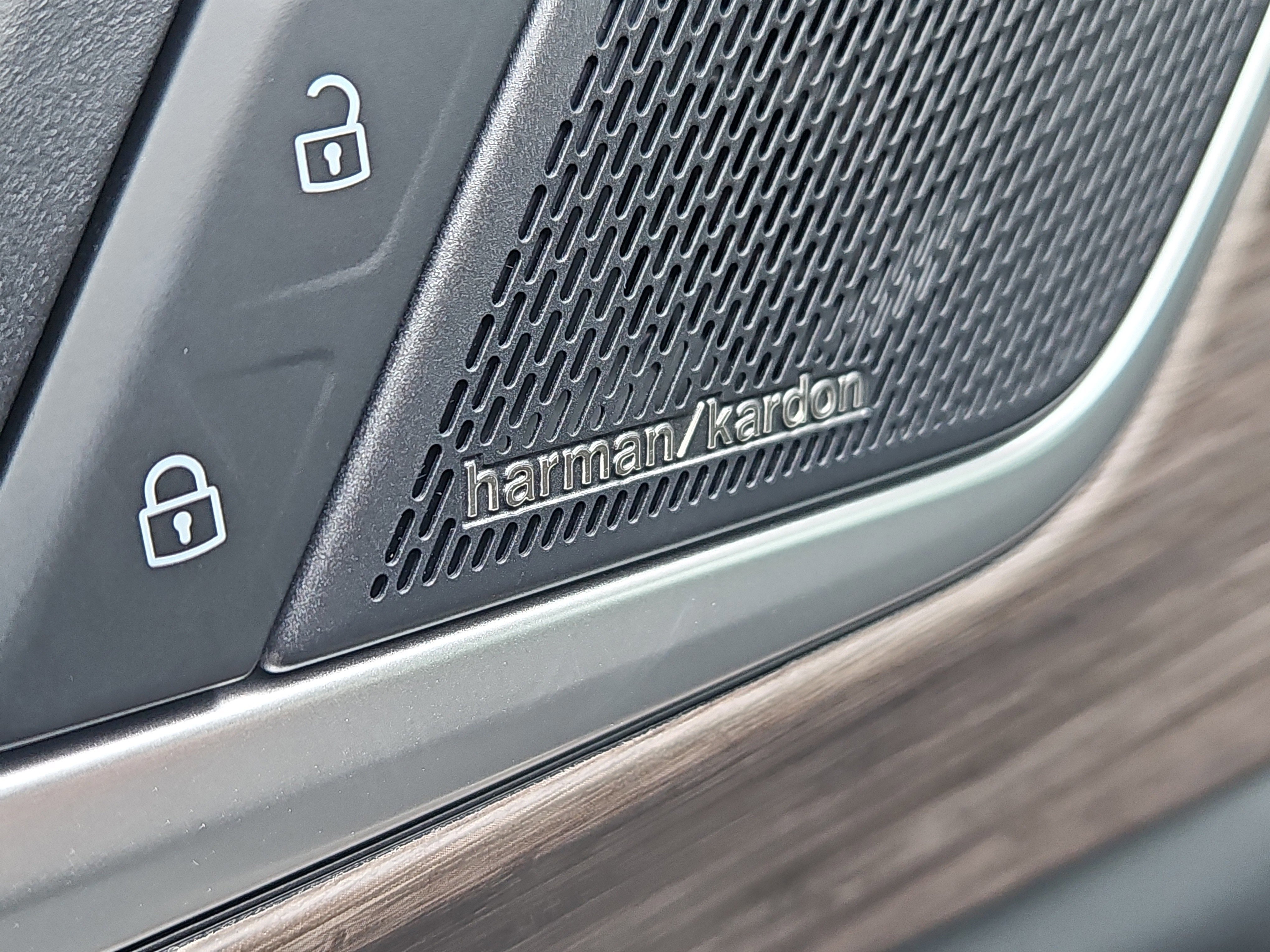 New 2026 Volkswagen Atlas SEL Premium R-Line image 11