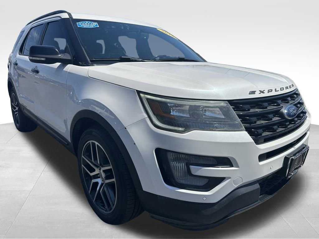 Used 2017 Ford Explorer Sport w/ Equipment Group 401A AWD/4WD image 8