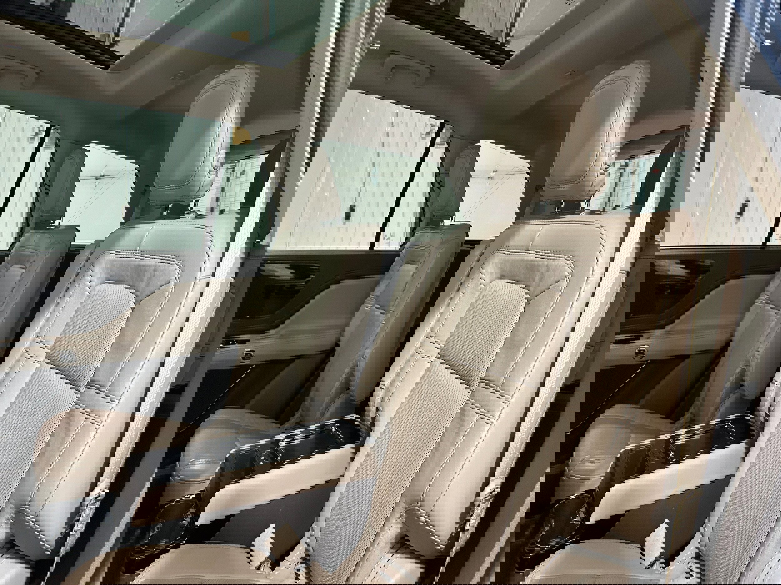 Used 2020 Lincoln Aviator Reserve w/ Equipment Group 201A image 28