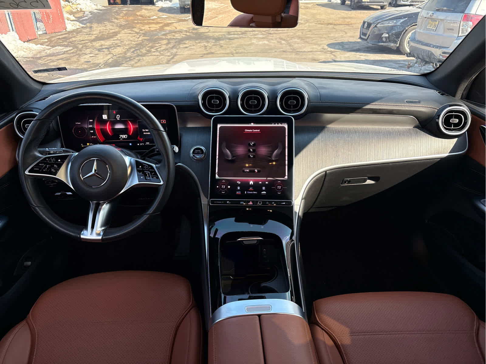 Used 2023 Mercedes-Benz GLC 300 4MATIC image 12