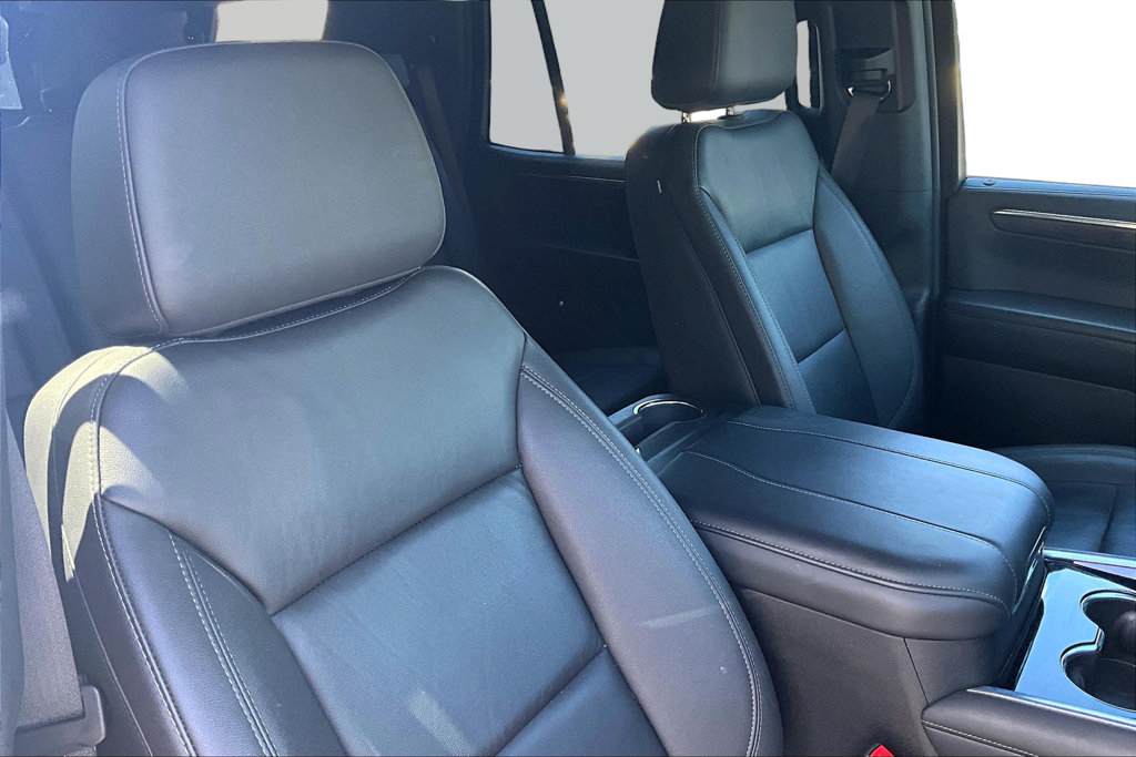 Used 2025 Chevrolet Tahoe LT AWD/4WD image 29