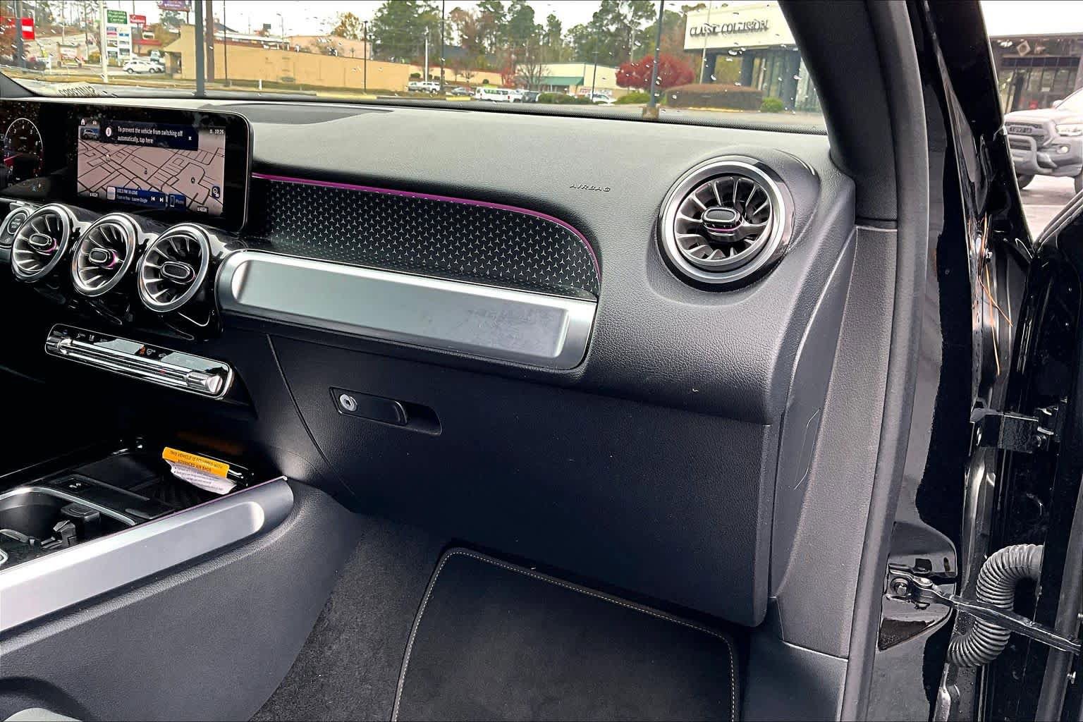 Used 2025 Mercedes-Benz GLB 250 image 20