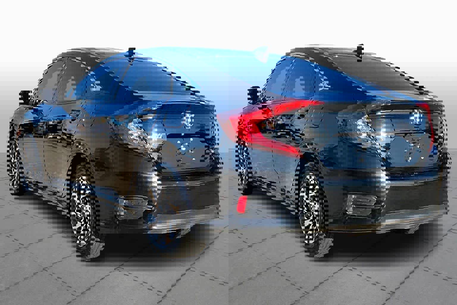 Certified 2017 Honda Civic EX image 10