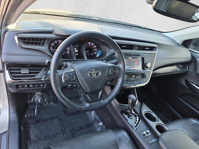 Used 2016 Toyota Avalon Limited w/ Toyota Safety Sense Package FWD image 10