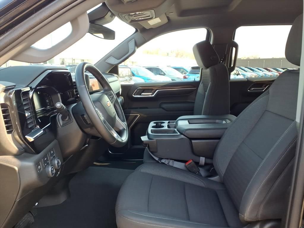 Used 2023 Chevrolet Silverado 1500 LT image 11