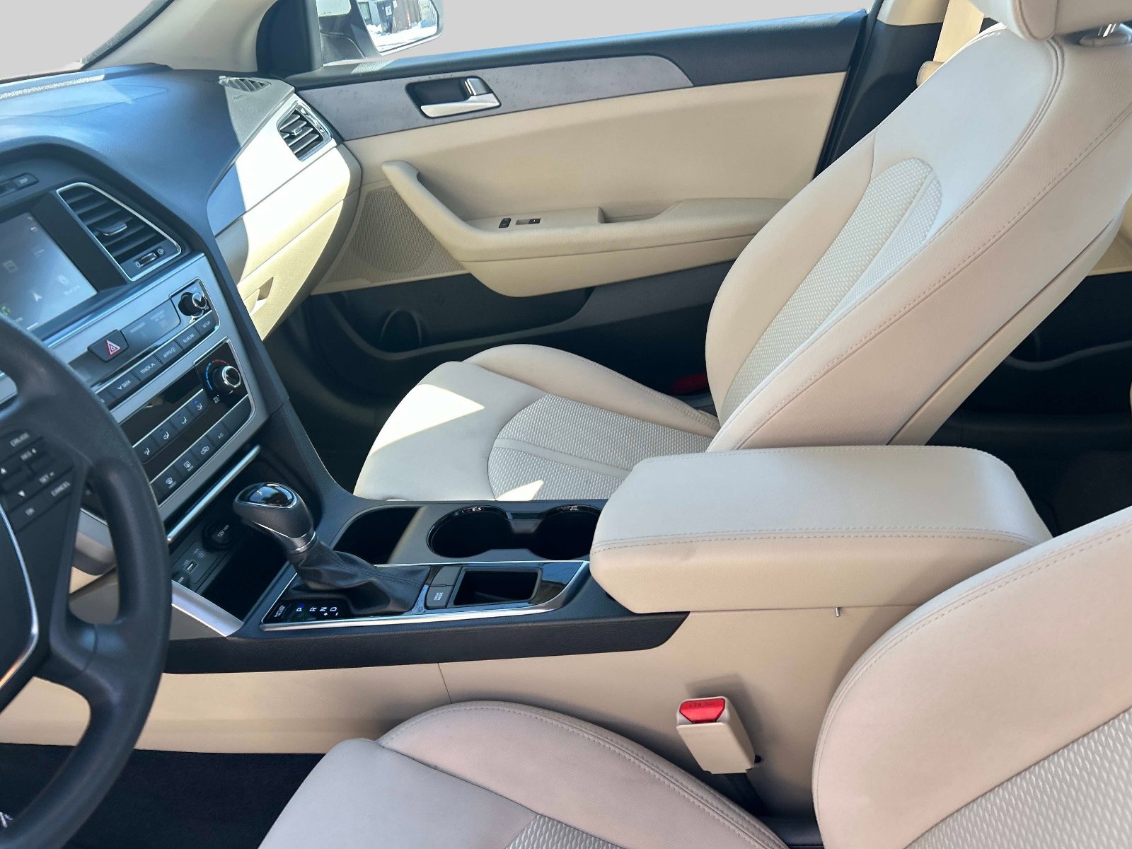 Used 2016 Hyundai Sonata SE FWD image 19