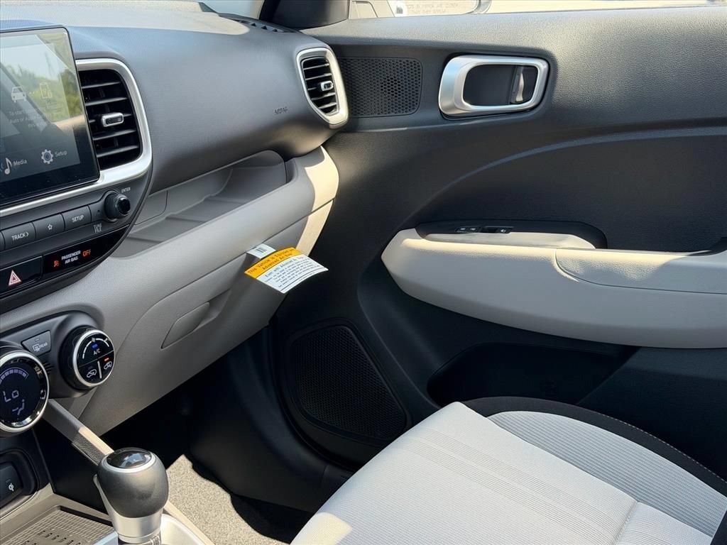 New 2026 Hyundai Venue SEL FWD image 11