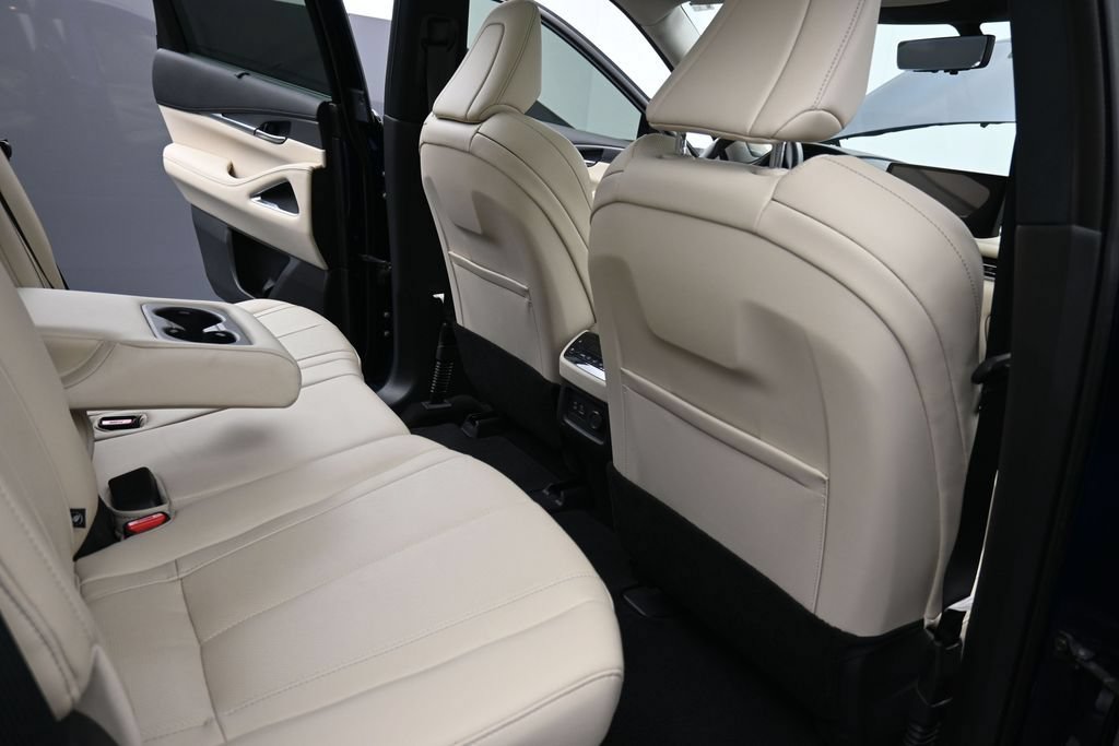 Used 2023 INFINITI QX60 Luxe w/ Vision Package AWD/4WD image 19