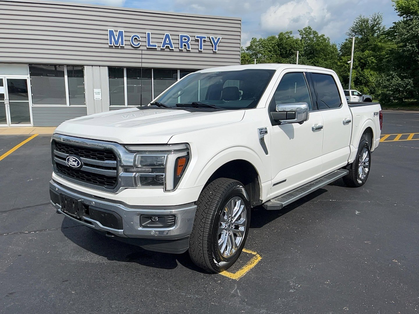 Used 2025 Ford F150 Lariat w/ Equipment Group 501A Mid AWD/4WD image 1