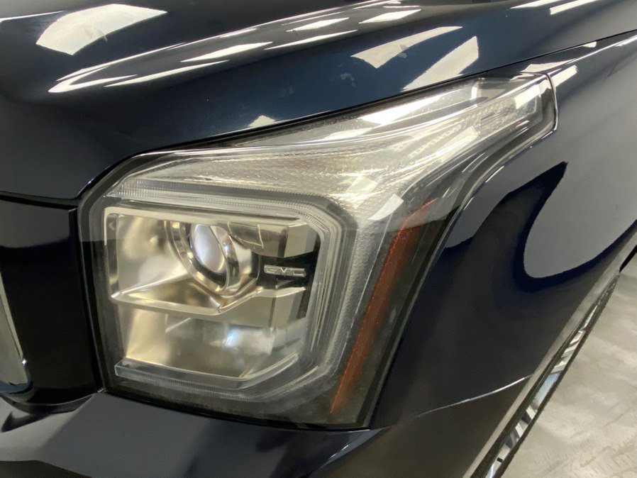 Used 2019 GMC Yukon Denali w/ Denali Ultimate Package image 11