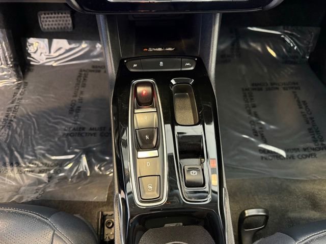 Used 2022 Chevrolet Bolt EUV LT w/ Convenience Package FWD image 15