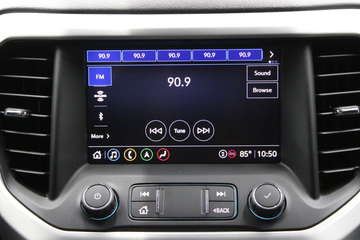 Used 2022 GMC Acadia SLT w/ LPO, Floor Liner Package FWD image 28