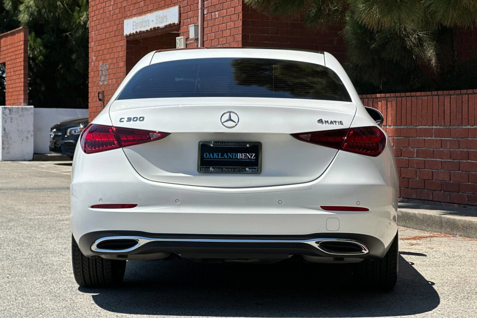 Used 2024 Mercedes-Benz C 300 4MATIC Sedan w/ Exclusive Trim Package image 5