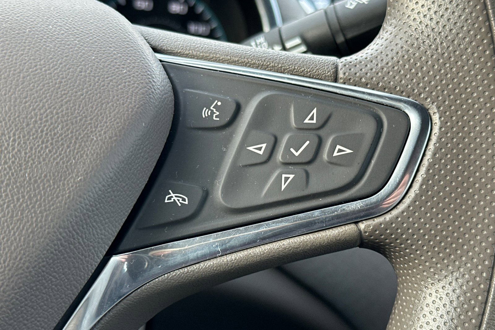 Used 2021 Chevrolet Malibu LT image 26