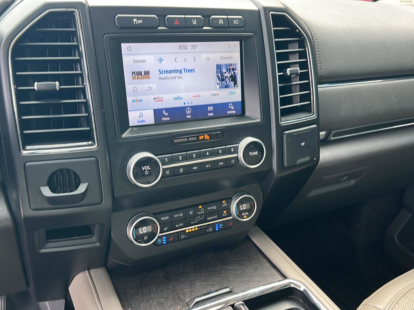 Used 2021 Ford Expedition Limited image 26