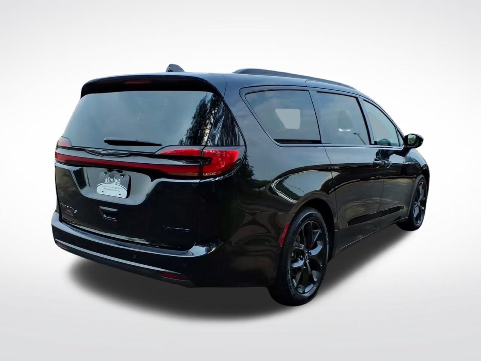 Used 2026 Chrysler Pacifica Limited w/ S Appearance Package FWD image 5