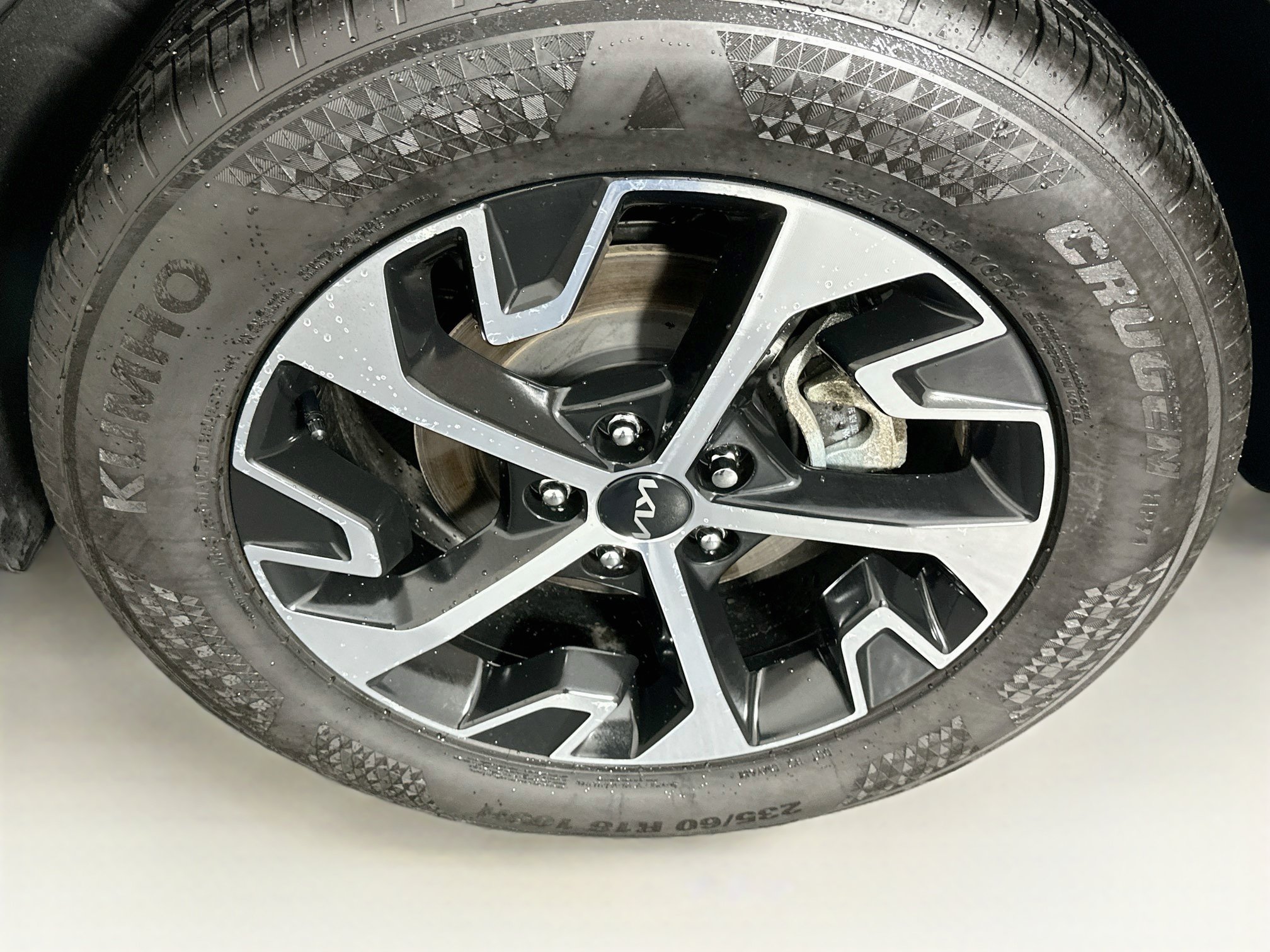 Used 2025 Kia Sportage EX FWD image 11