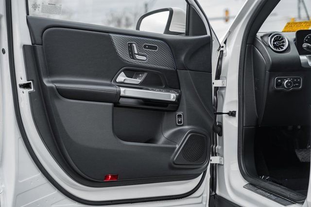 Certified 2024 Mercedes-Benz GLB 250 4MATIC w/ Winter Heating Package image 36